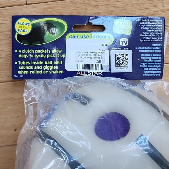 Glow in the Dark Wobble Wag Giggle Ball - Picture 5 of 5